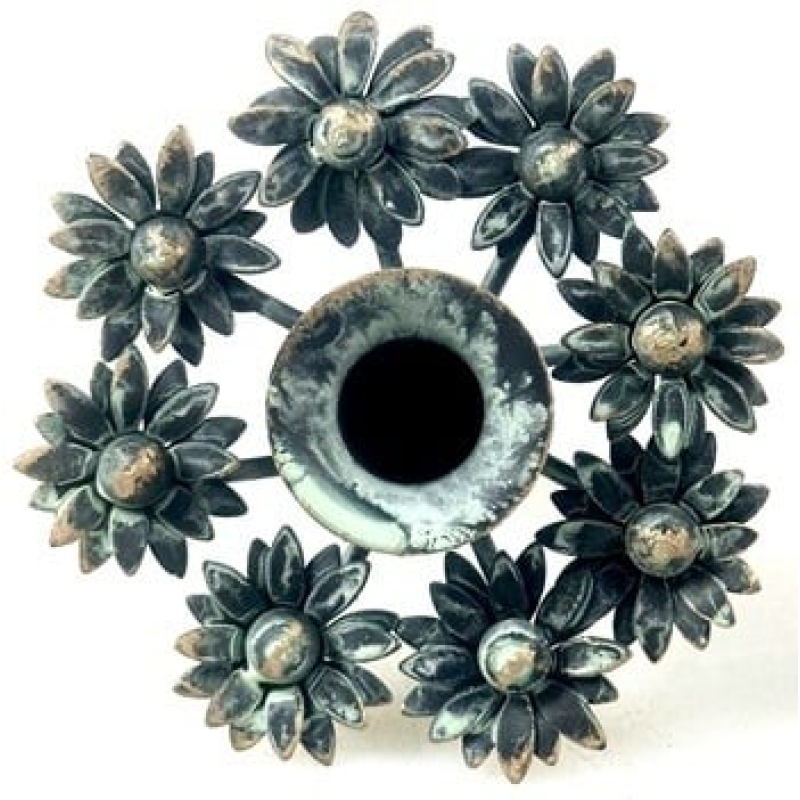 kandelaar voor in een fles met bloemen